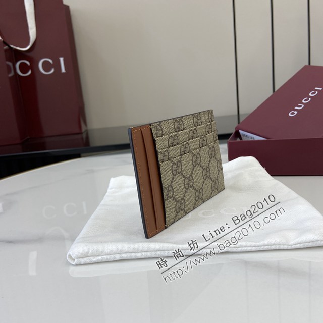 Gucci專櫃古馳最新款Emblem系列經典圖案卡包男士卡片夾 jh2704型號：821208